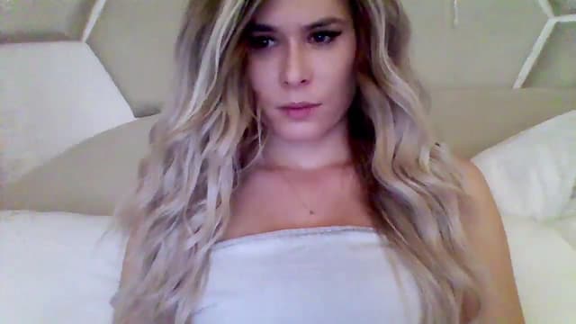 Gallery image thumbnail from Isa__'s myfreecams stream on, 11/09/2024, 14:41 image 20 of 20
