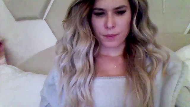 Gallery image thumbnail from Isa__'s myfreecams stream on, 11/09/2024, 22:20 image 10 of 20