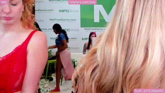 Gallery image thumbnail from ItsLo's myfreecams stream on, 01/07/2023, 03:19 image 14 of 20