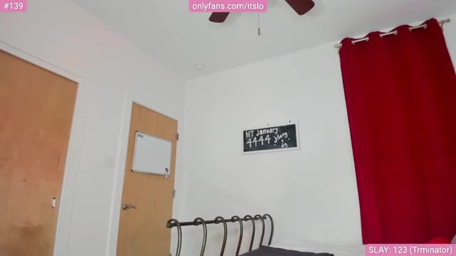 Gallery image thumbnail from ItsLo's myfreecams stream on, 01/10/2023, 21:34 image 9 of 20