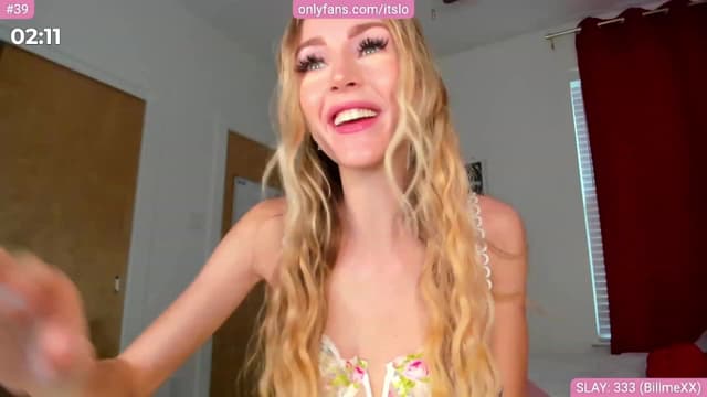 Gallery image thumbnail from ItsLo's myfreecams stream on, 01/20/2023, 21:23 image 2 of 20