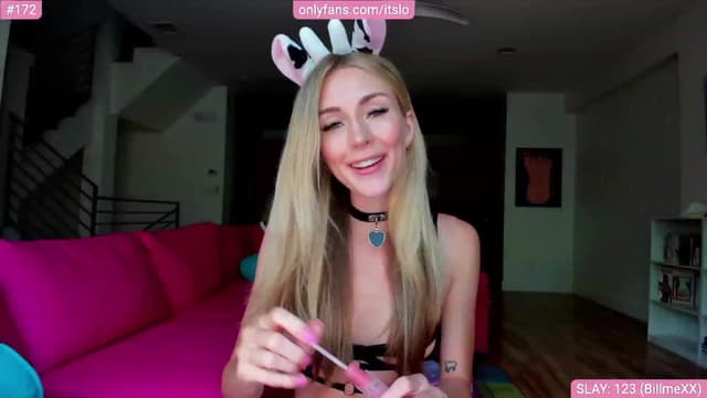 Gallery image thumbnail from ItsLo's myfreecams stream on, 04/21/2023, 19:56 image 11 of 20
