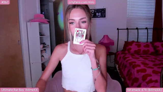 Gallery image thumbnail from ItsLo's myfreecams stream on, 08/02/2023, 21:36 image 13 of 20