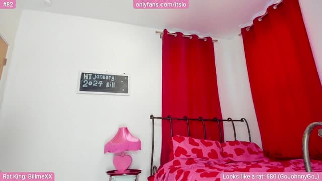 Gallery image thumbnail from ItsLo's myfreecams stream on, 01/03/2024, 23:04 image 10 of 20