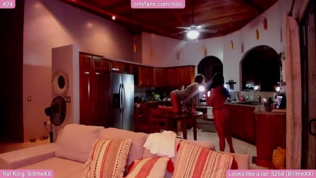 Gallery image thumbnail from ItsLo's myfreecams stream on, 05/26/2024, 08:48 image 7 of 20
