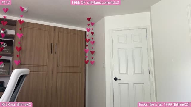 Gallery image thumbnail from ItsLo's myfreecams stream on, 06/23/2025, 18:54 image 18 of 20