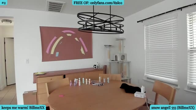 Gallery image thumbnail from ItsLo's myfreecams stream on, 03/12/2026, 23:12 image 3 of 20
