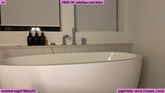 Gallery image thumbnail from ItsLo's myfreecams stream on, 03/30/2026, 03:14 image 10 of 20