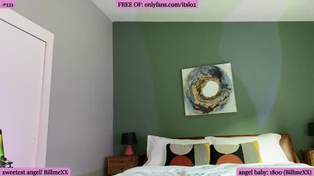 Gallery image thumbnail from ItsLo's myfreecams stream on, 06/03/2026, 24:14 image 17 of 20