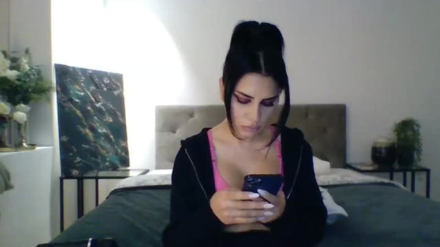 Gallery image thumbnail from ItsMe's myfreecams stream on, 11/03/2023, 12:11 image 17 of 20
