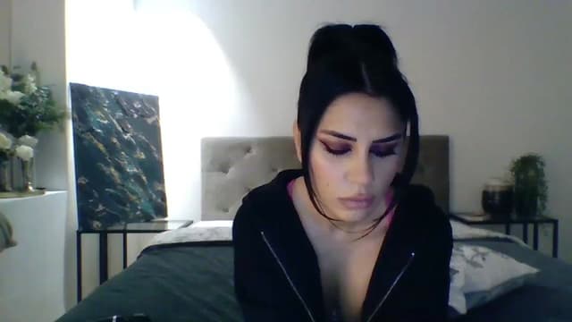 Gallery image thumbnail from ItsMe's myfreecams stream on, 11/03/2023, 12:11 image 16 of 20