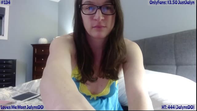 Gallery image thumbnail from Jalyn's myfreecams stream on, 01/12/2023, 23:55 image 19 of 20