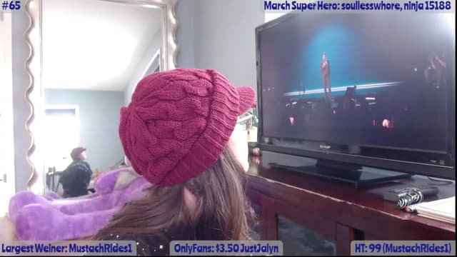 Gallery image thumbnail from Jalyn's myfreecams stream on, 03/13/2023, 16:34 image 17 of 20