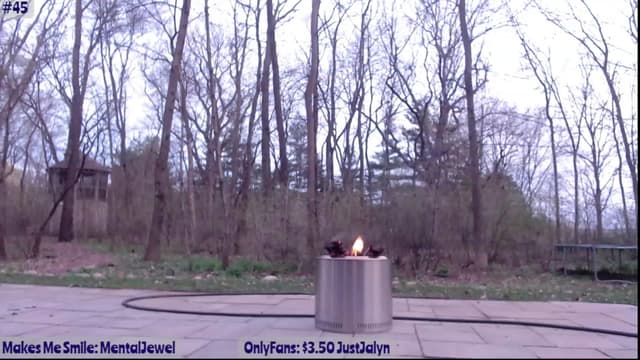 Gallery image thumbnail from Jalyn's myfreecams stream on, 04/16/2023, 24:37 image 14 of 20