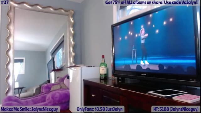 Gallery image thumbnail from Jalyn's myfreecams stream on, 04/30/2023, 24:56 image 12 of 20