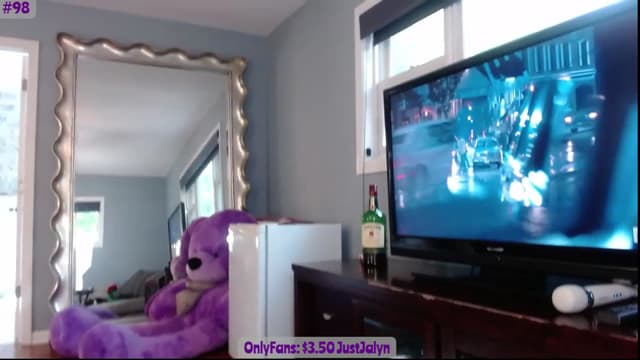 Gallery image thumbnail from Jalyn's myfreecams stream on, 07/04/2023, 15:17 image 10 of 20