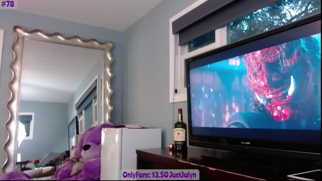 Gallery image thumbnail from Jalyn's myfreecams stream on, 07/13/2023, 01:33 image 17 of 20