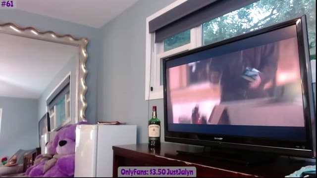 Gallery image thumbnail from Jalyn's myfreecams stream on, 07/14/2023, 01:07 image 12 of 20