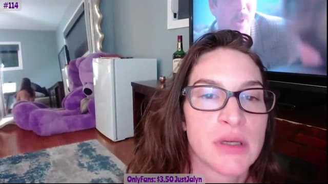 Gallery image thumbnail from Jalyn's myfreecams stream on, 08/10/2023, 02:46 image 19 of 20