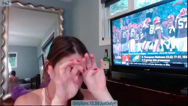 Gallery image thumbnail from Jalyn's myfreecams stream on, 08/17/2023, 23:52 image 14 of 20