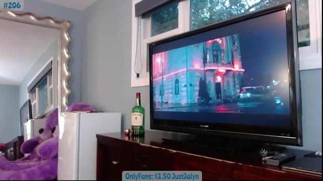 Gallery image thumbnail from Jalyn's myfreecams stream on, 09/28/2023, 24:38 image 13 of 20