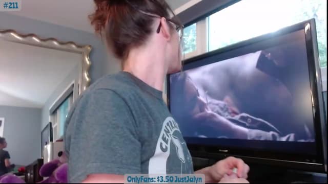 Gallery image thumbnail from Jalyn's myfreecams stream on, 09/29/2023, 24:08 image 10 of 20