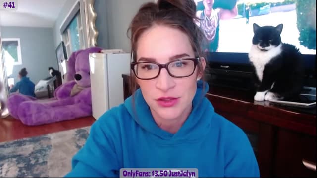 Gallery image thumbnail from Jalyn's myfreecams stream on, 10/05/2023, 23:50 image 6 of 20