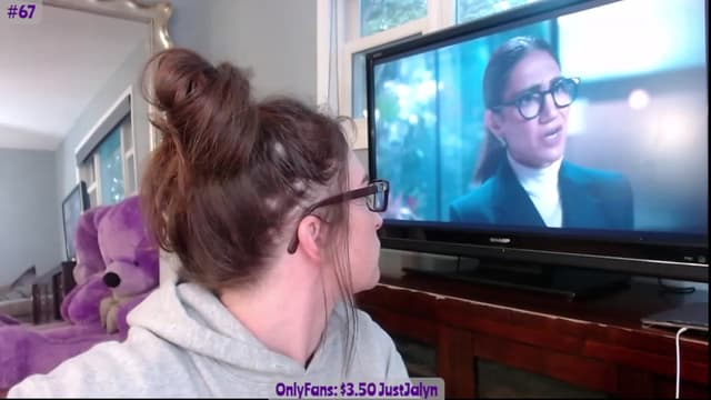 Gallery image thumbnail from Jalyn's myfreecams stream on, 10/09/2023, 23:10 image 18 of 20