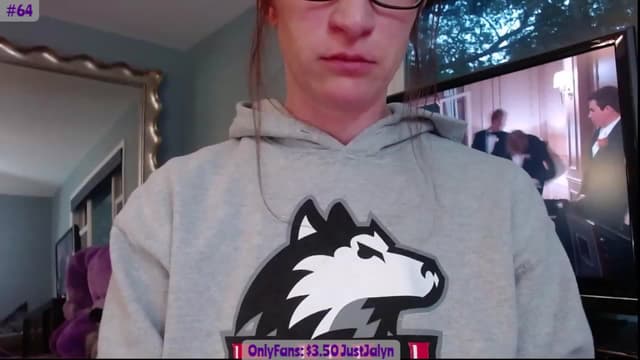 Gallery image thumbnail from Jalyn's myfreecams stream on, 10/09/2023, 23:45 image 9 of 20