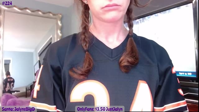 Gallery image thumbnail from Jalyn's myfreecams stream on, 11/28/2023, 03:10 image 9 of 20
