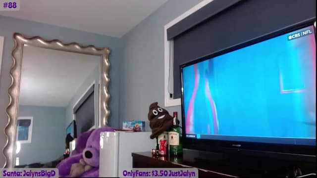 Gallery image thumbnail from Jalyn's myfreecams stream on, 12/10/2023, 23:01 image 13 of 20