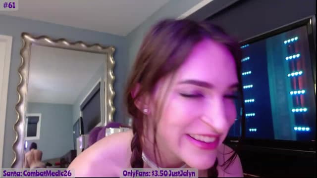 Gallery image thumbnail from Jalyn's myfreecams stream on, 12/12/2023, 01:12 image 10 of 20