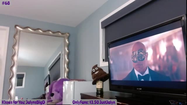 Gallery image thumbnail from Jalyn's myfreecams stream on, 12/27/2023, 02:14 image 5 of 20