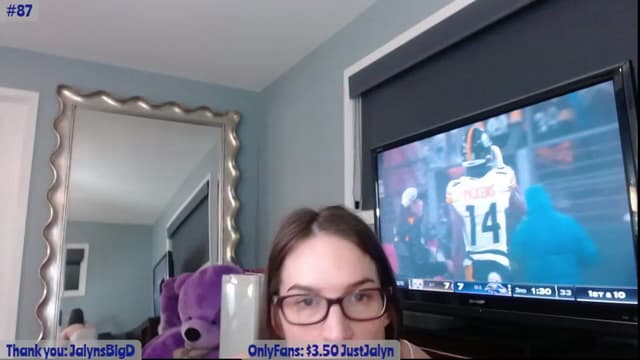 Gallery image thumbnail from Jalyn's myfreecams stream on, 01/07/2024, 24:05 image 17 of 20