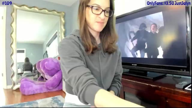 Gallery image thumbnail from Jalyn's myfreecams stream on, 06/29/2024, 18:44 image 13 of 20