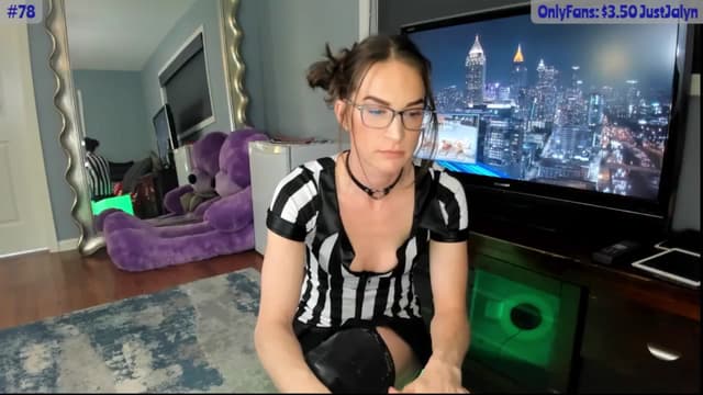 Gallery image thumbnail from Jalyn's myfreecams stream on, 10/04/2024, 24:05 image 16 of 20