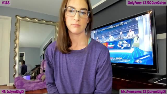 Gallery image thumbnail from Jalyn's myfreecams stream on, 11/08/2024, 01:03 image 9 of 20