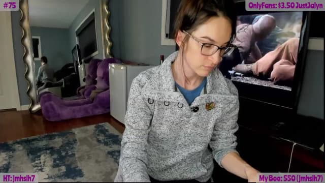 Gallery image thumbnail from Jalyn's myfreecams stream on, 11/14/2024, 02:38 image 9 of 20