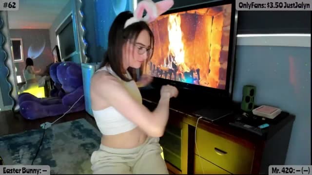 Gallery image thumbnail from Jalyn's myfreecams stream on, 04/20/2025, 18:14 image 1 of 20