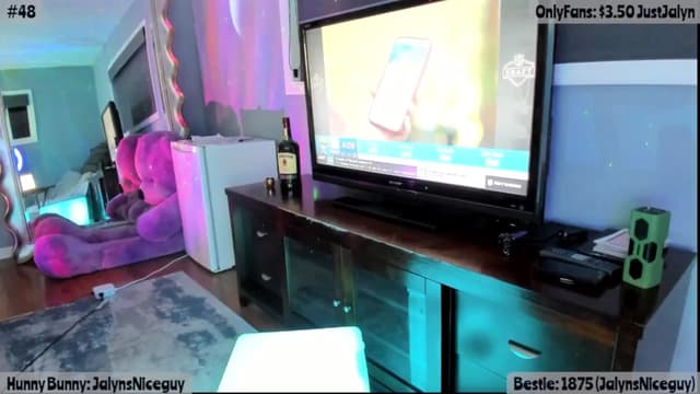 Gallery image thumbnail from Jalyn's myfreecams stream on, 04/25/2025, 03:01 image 12 of 20