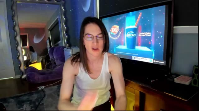 Gallery image thumbnail from Jalyn's myfreecams stream on, 04/26/2025, 02:02 image 2 of 20