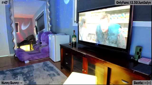 Gallery image thumbnail from Jalyn's myfreecams stream on, 04/28/2025, 23:55 image 4 of 20
