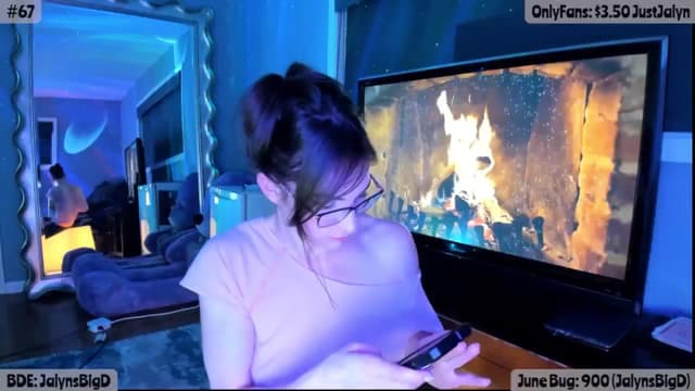 Gallery image thumbnail from Jalyn's myfreecams stream on, 06/14/2025, 24:03 image 17 of 20