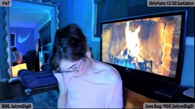 Gallery image thumbnail from Jalyn's myfreecams stream on, 06/14/2025, 01:45 image 11 of 20