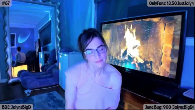 Gallery image thumbnail from Jalyn's myfreecams stream on, 06/14/2025, 01:45 image 18 of 20
