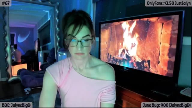 Gallery image thumbnail from Jalyn's myfreecams stream on, 06/14/2025, 01:45 image 12 of 20