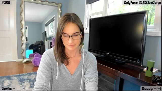 Gallery image thumbnail from Jalyn's myfreecams stream on, 08/03/2025, 17:22 image 3 of 20