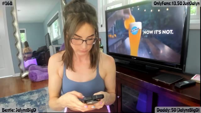 Gallery image thumbnail from Jalyn's myfreecams stream on, 08/10/2025, 19:36 image 13 of 20