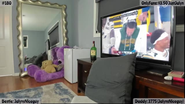 Gallery image thumbnail from Jalyn's myfreecams stream on, 09/12/2025, 03:30 image 14 of 20