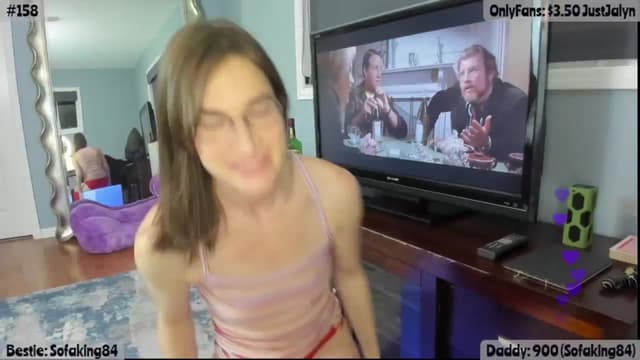 Gallery image thumbnail from Jalyn's myfreecams stream on, 09/25/2025, 01:14 image 9 of 20